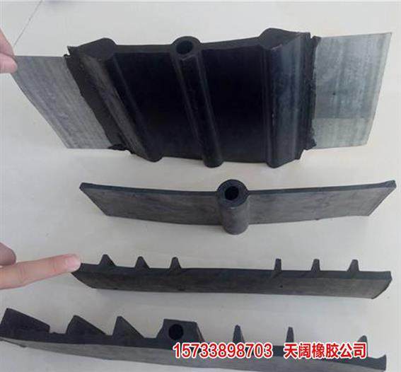 秦皇島 鋼板橡膠膩?zhàn)又顾畮Ф嘣? />
</a>
<span><a href=